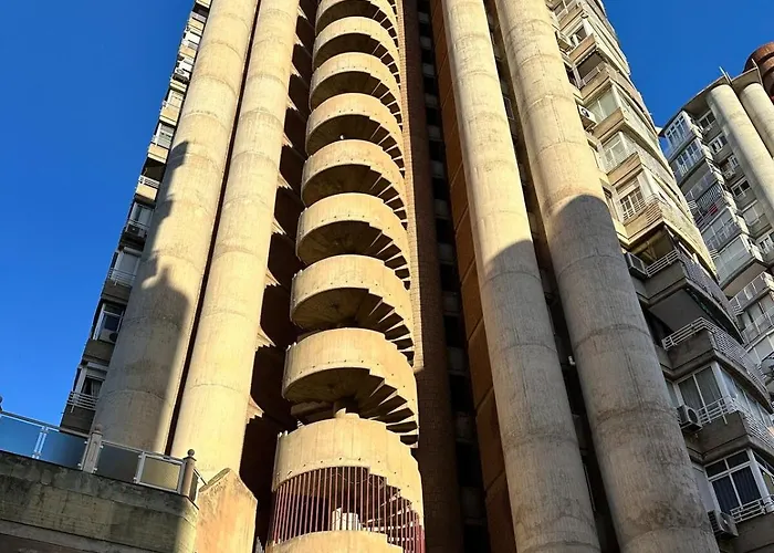 Ocean Views & Remote Work Apartament