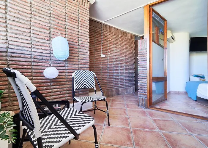 Ocean Views & Remote Work Apartament