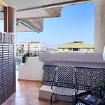 Ocean Views & Remote Work Apartment Torremolinos